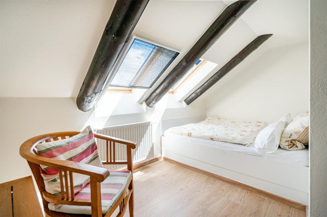 Gulfhof Butendiek - Ferienapartments Нойгарлінгерзіль Екстер'єр фото